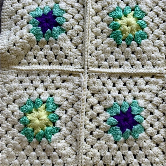 Vintage Granny Square Crochet Afghan Blanket Purple & Yellow 3D Flowers 79”x43” - Picture 6 of 6